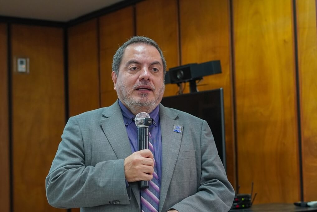 Dr. Javier Medina, delegado de la Comisión Económica para América Latina y el Caribe (CEPAL).