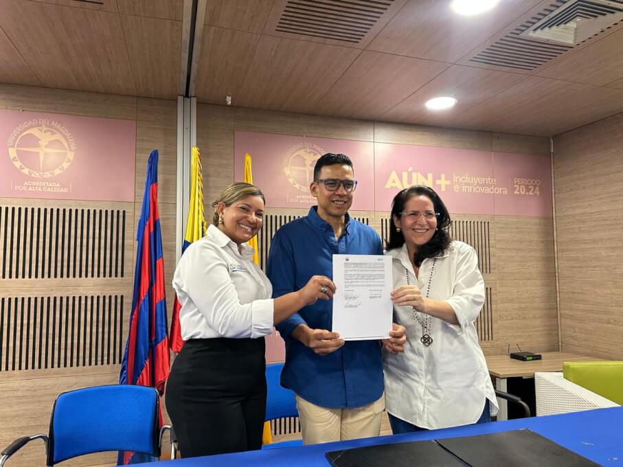 Programa de Economía y Pro Santa Marta Vital suscriben Convenio de Cooperación Académica.