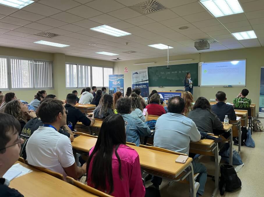 V Congreso Internacional de Jóvenes Investigadores del Mar – JIS del Mar 2025, realizado en la Universidad de Huelva, España.
