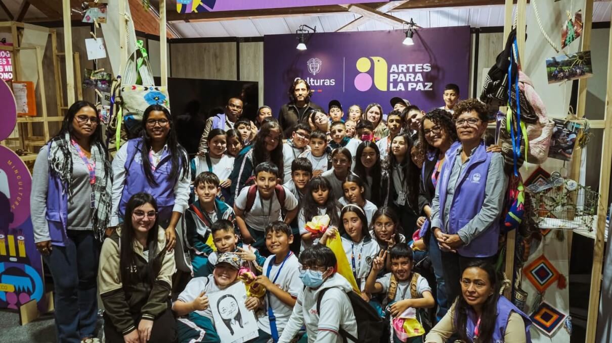 : La Universidad del Magdalena llevó a la FILBo experiencias artísticas y pedagógicas que reflejan el poder de la cultura como herramienta de transformación social y construcción de paz en los territorios.