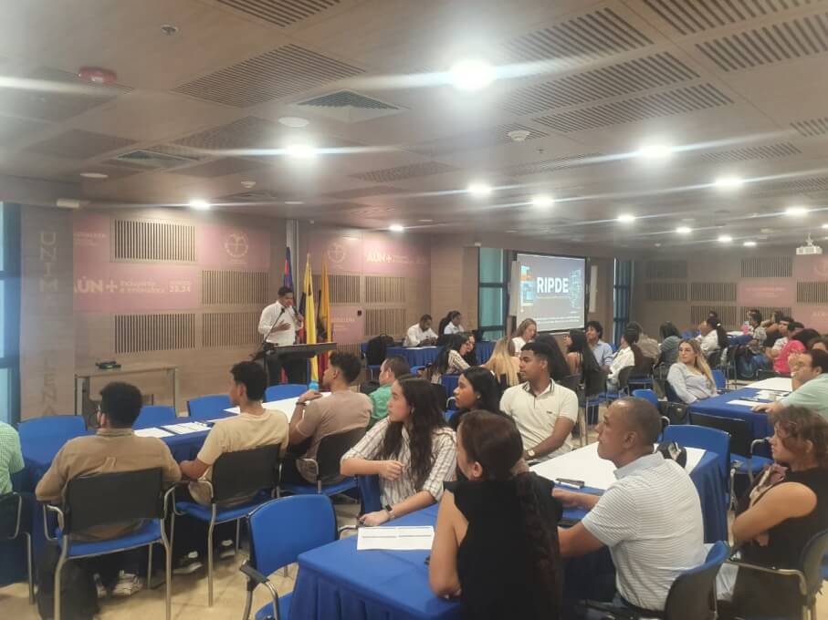 Mesas de Trabajo para la Reforma Integral del Plan de Estudios del Programa de Negocios Internacionales, marzo de 2025