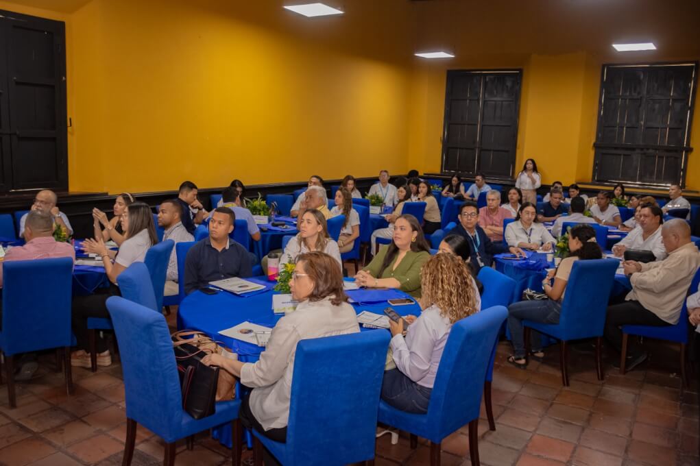 Empresarios reconocen capacidad de mejora y respuesta de UNIMAGDALENA