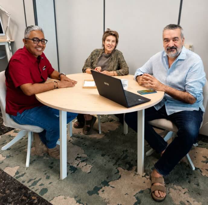 Reunión de trabajo con investigadores del IUMPA (Maria Fernanda Peset y Pedro Fernandez de Cordoba)