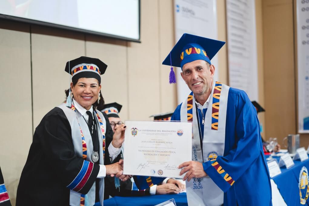 UNIMAGDALENA graduó a Juan Carlos Ramírez, exfutbolista de la Selección Colombia