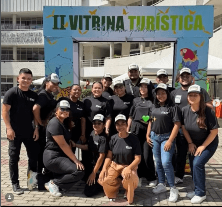 II VITRINA TURÍSTICA