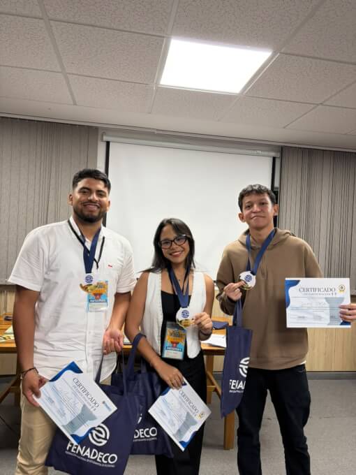 “¡UNIMAGDALENA campeón! Estudiantes de Economía conquistan los Debates FENADECO en Cartagena”