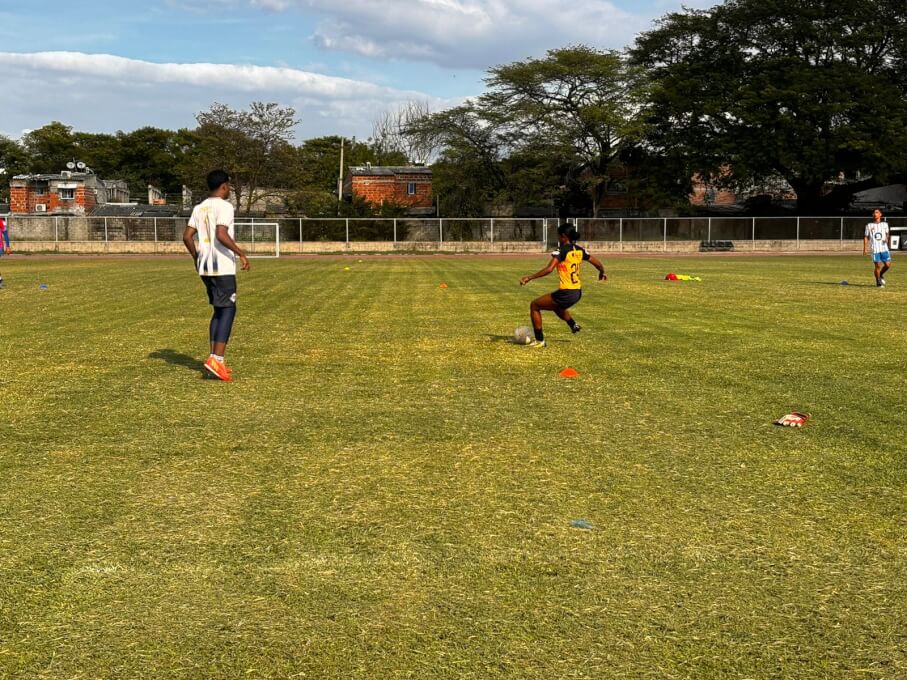 Prueba de bachiller deportista a aspirantes del CREO.