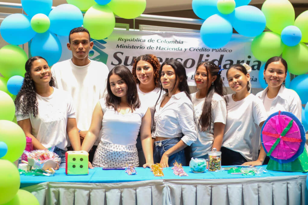 Estudiantes del programa de contaduría pública participan en la Expocontaduría 2024