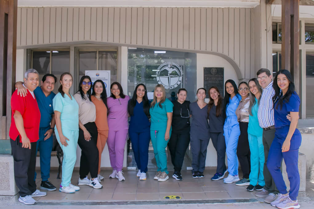 profesores de la preclínica odontologica