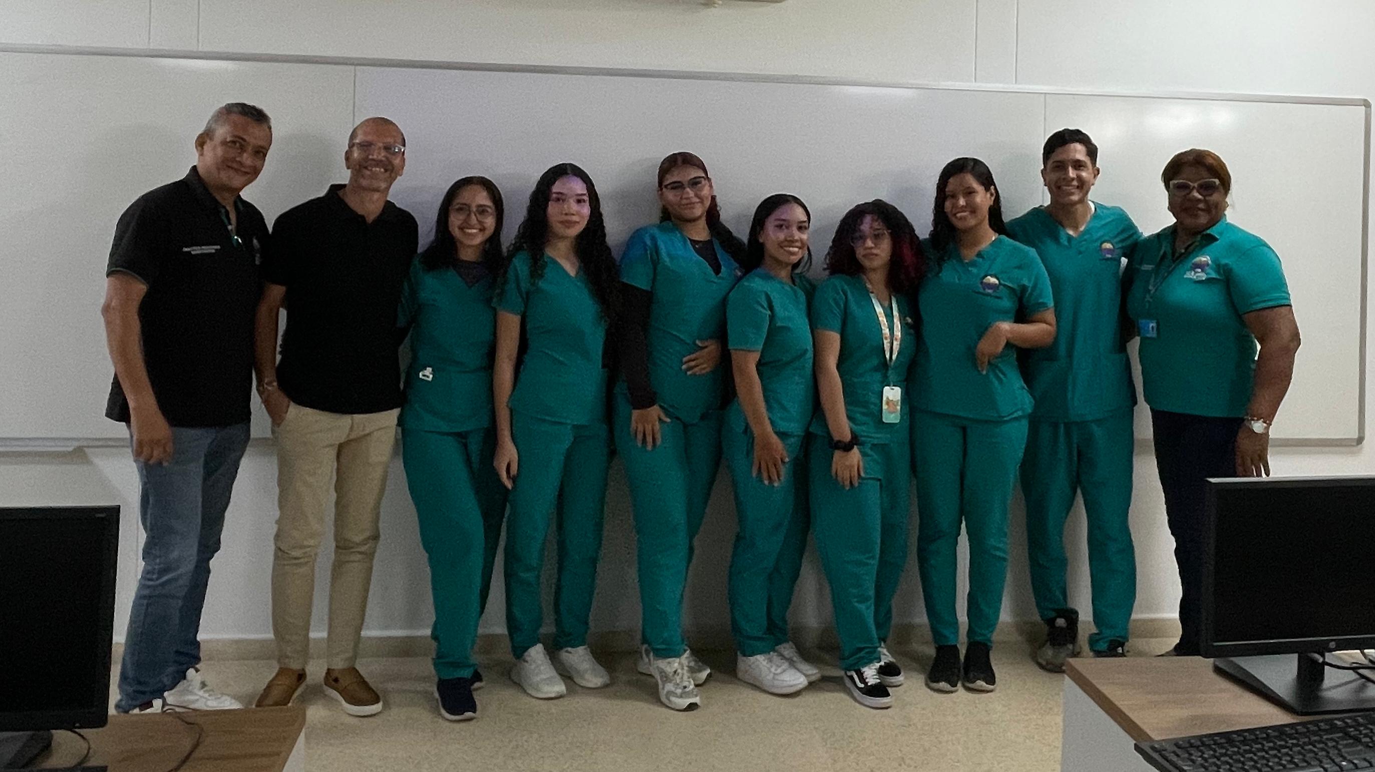 Estudiantes realizan sustentación de proyectos de prácticas pedagógicas investigativas