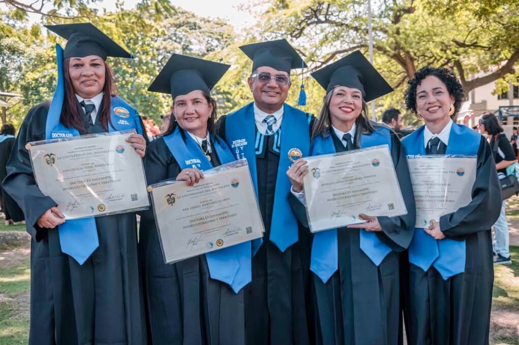 Primeros Graduados