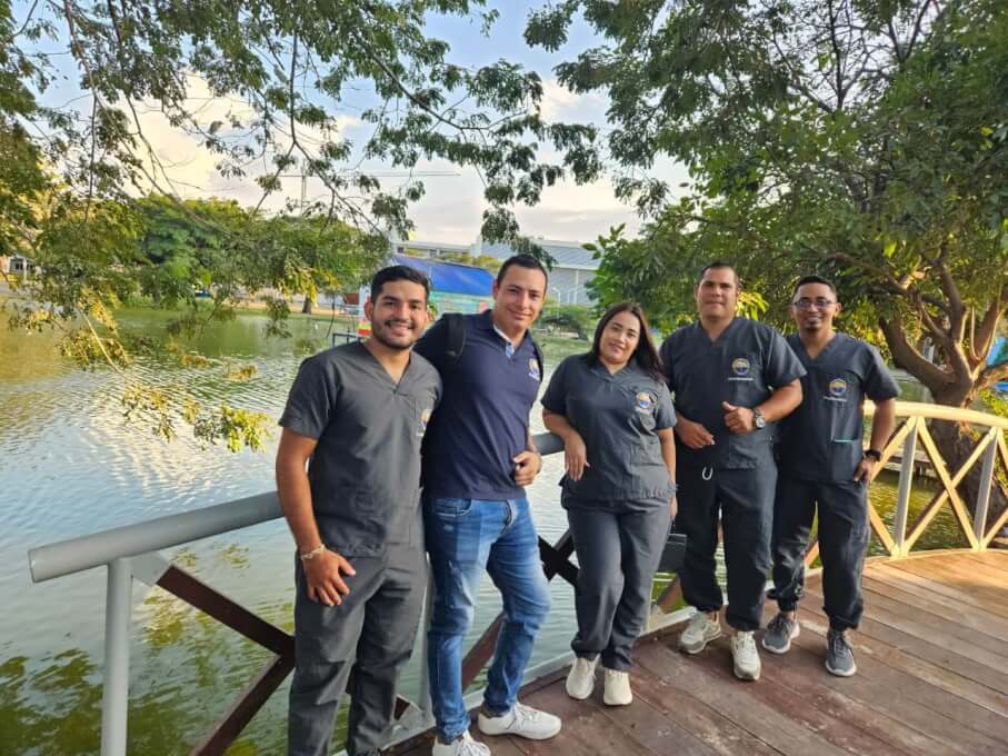 Estudiantes en el Campus