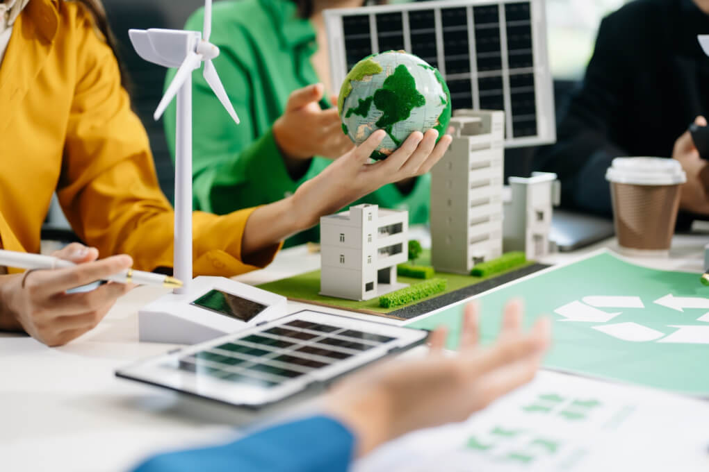 Innovación y gestión para transformar territorios con sostenibilidad, resiliencia y regeneración.